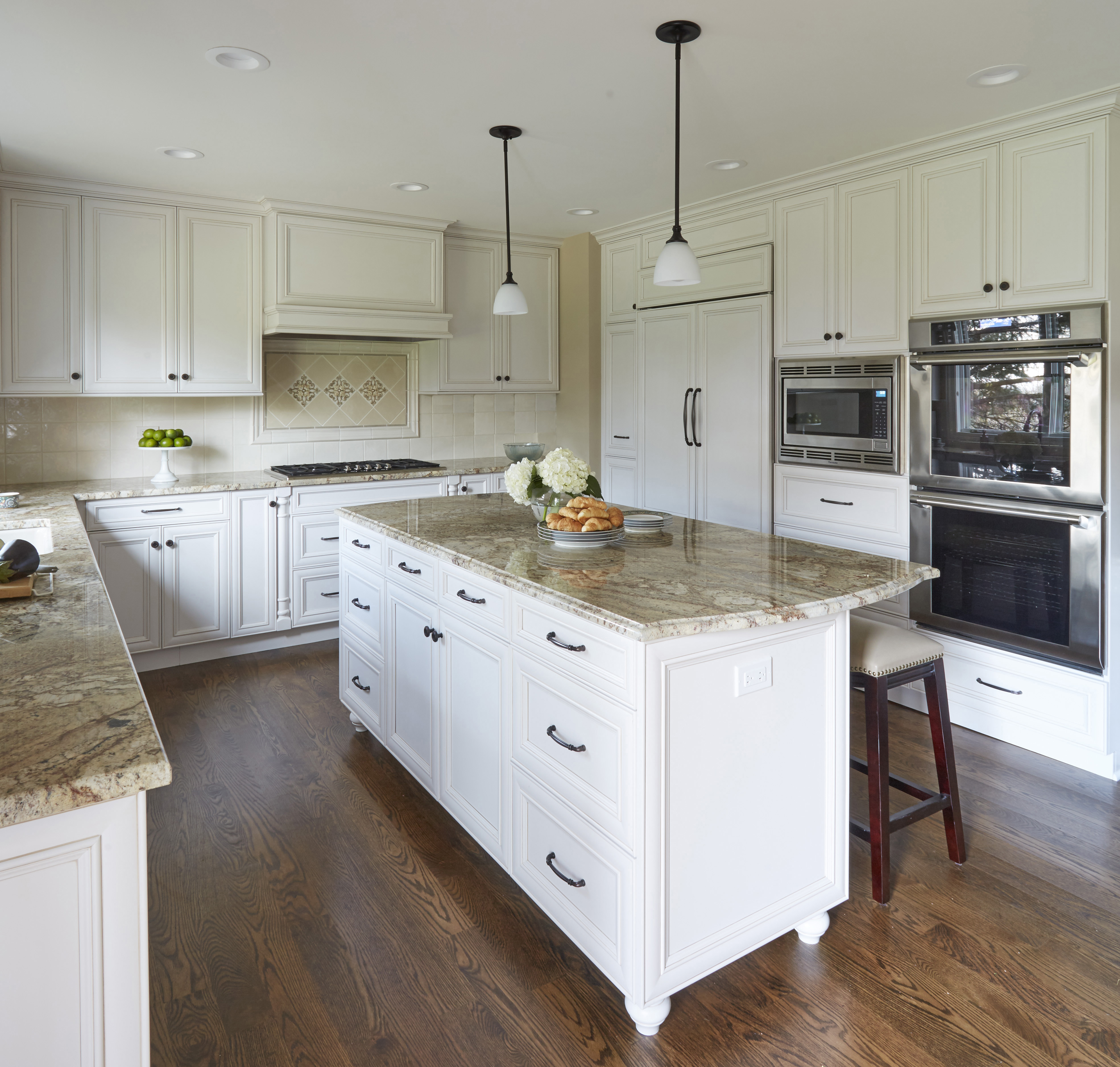 Kitchen Cabinets In South Barrington